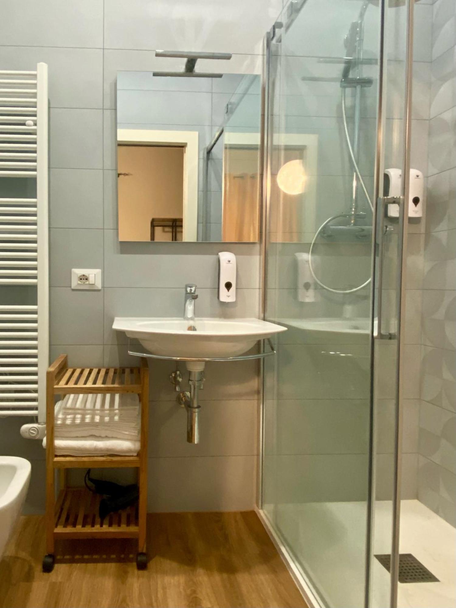 Domus 44 Rooms فيرونا المظهر الخارجي الصورة