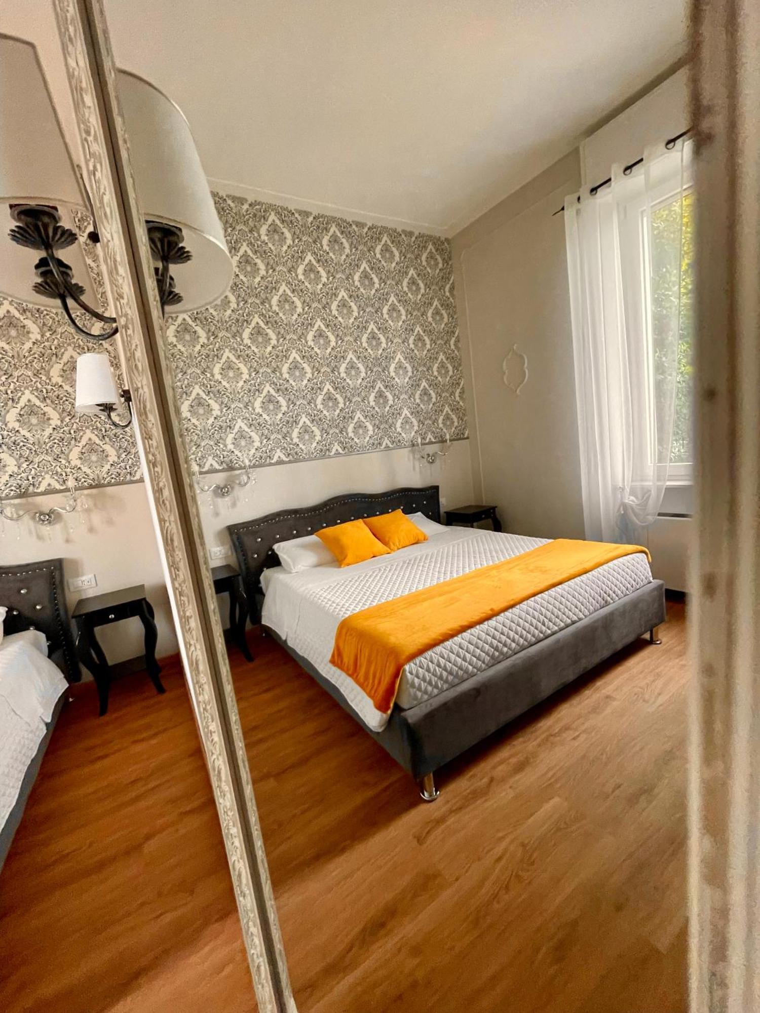 Domus 44 Rooms فيرونا المظهر الخارجي الصورة