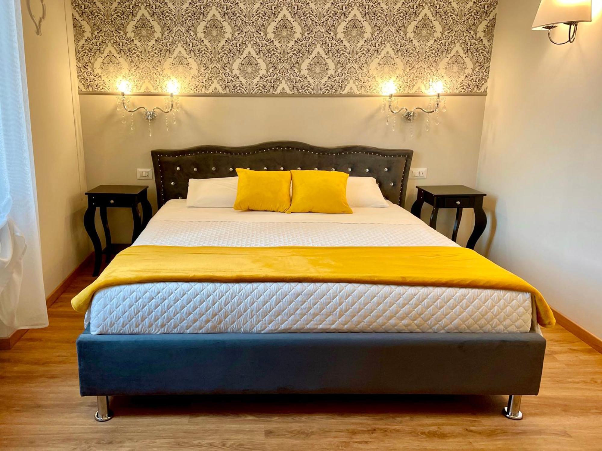 Domus 44 Rooms فيرونا المظهر الخارجي الصورة